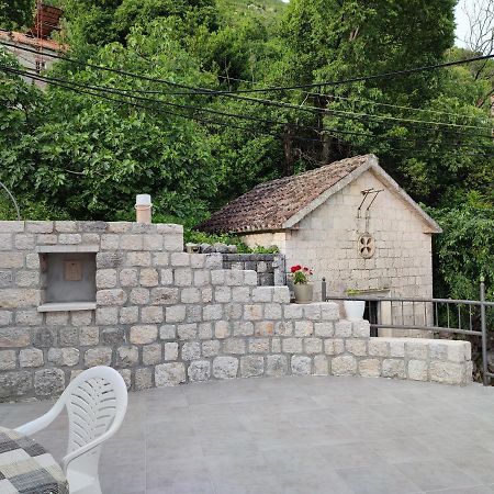 Apartment Rosic Perast Bagian luar foto