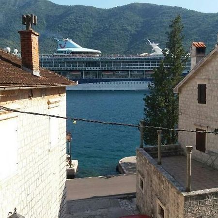 Apartment Rosic Perast Bagian luar foto