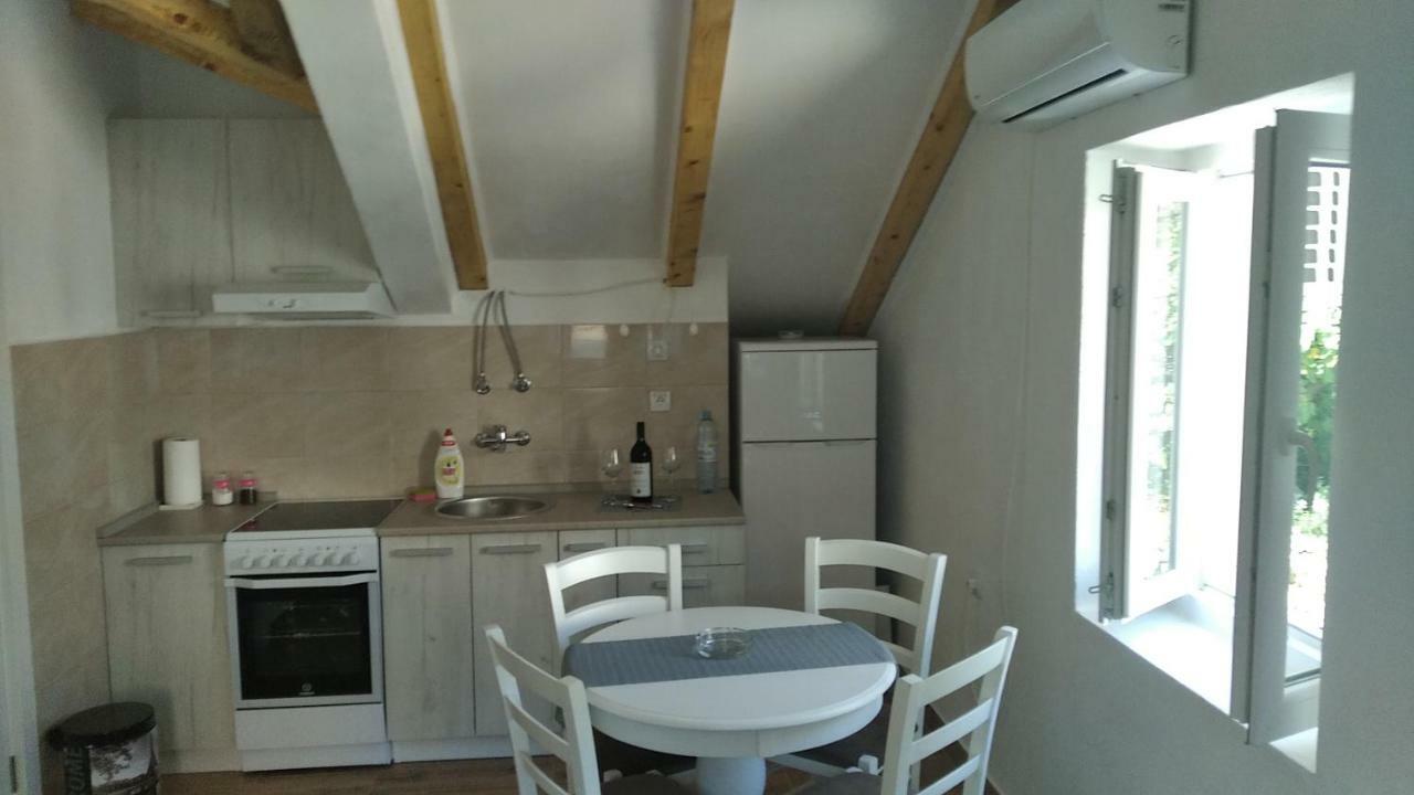 Apartment Rosic Perast Bagian luar foto